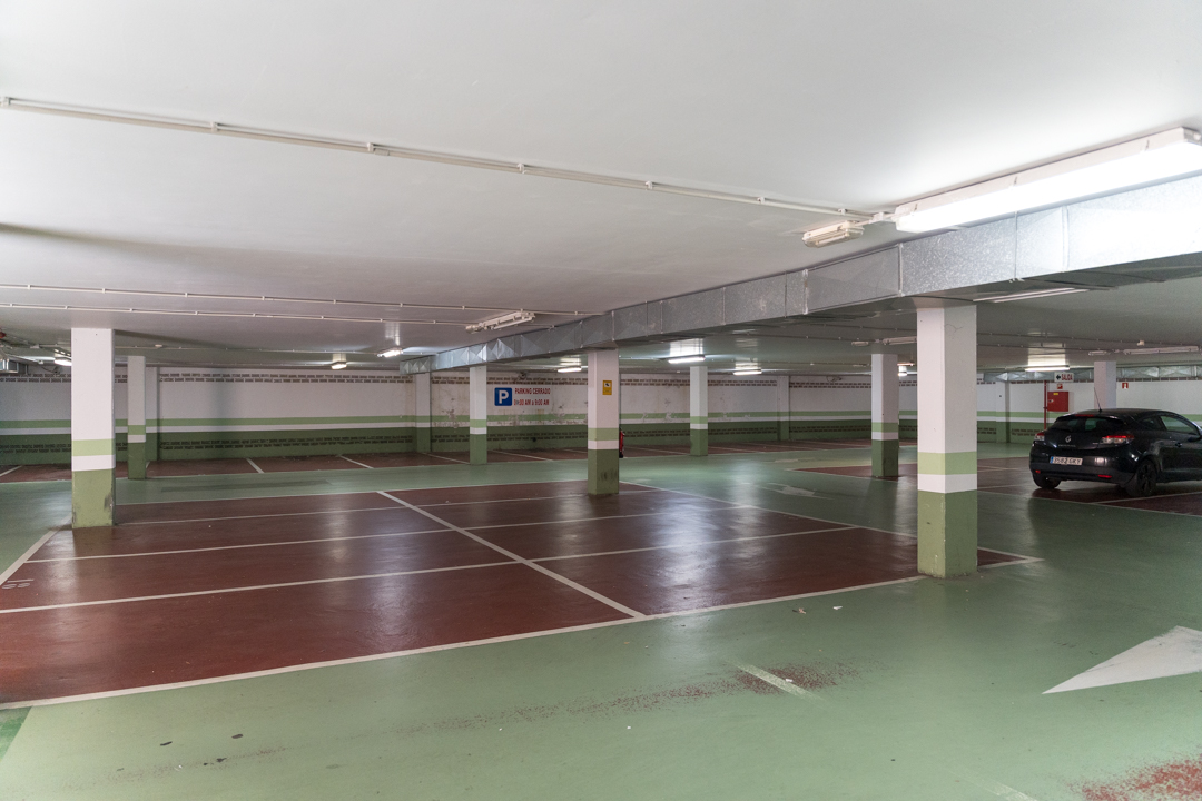 Interior 3